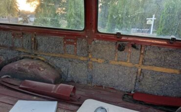 Ford-e250-cargo-van-1987-red-5