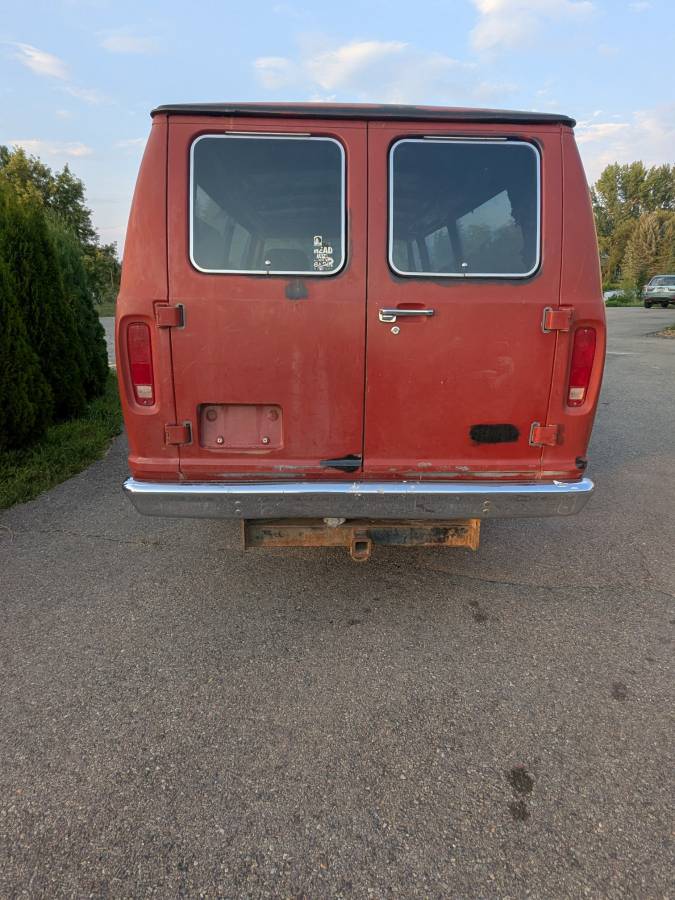 Ford-e250-cargo-van-1987-red-6