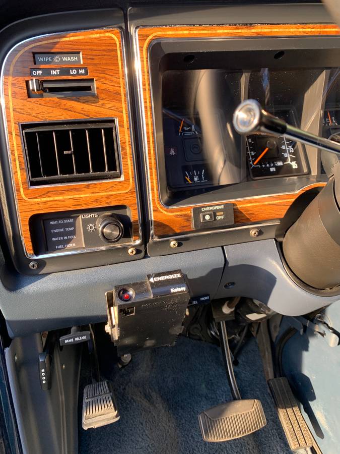 Ford-e250-club-wagon-econoline-xlt-7.3l-diesel-1989-blue-10
