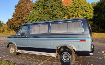 Ford-e250-club-wagon-econoline-xlt-7.3l-diesel-1989-blue-13