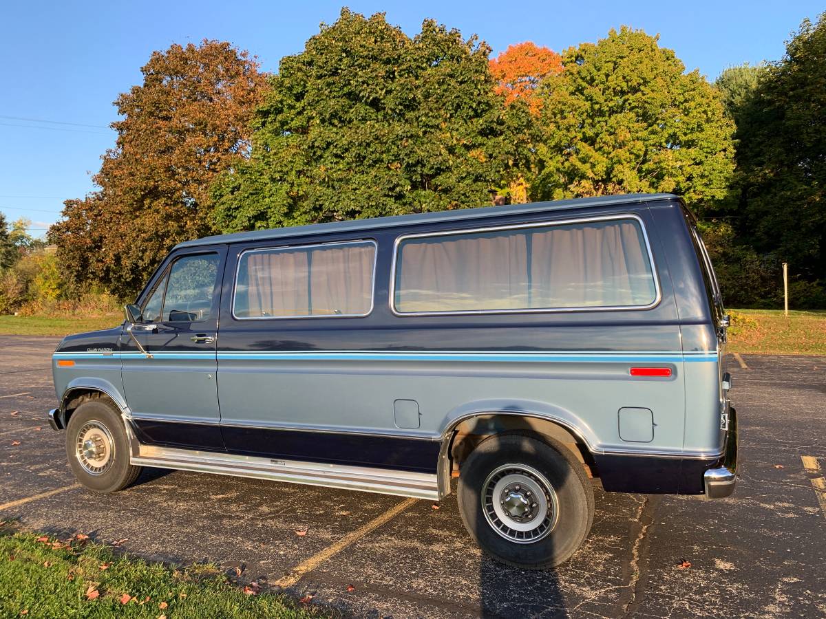 Ford-e250-club-wagon-econoline-xlt-7.3l-diesel-1989-blue-13