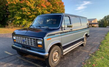 Ford-e250-club-wagon-econoline-xlt-7.3l-diesel-1989-blue-14