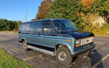 Ford-e250-club-wagon-econoline-xlt-7.3l-diesel-1989-blue-15