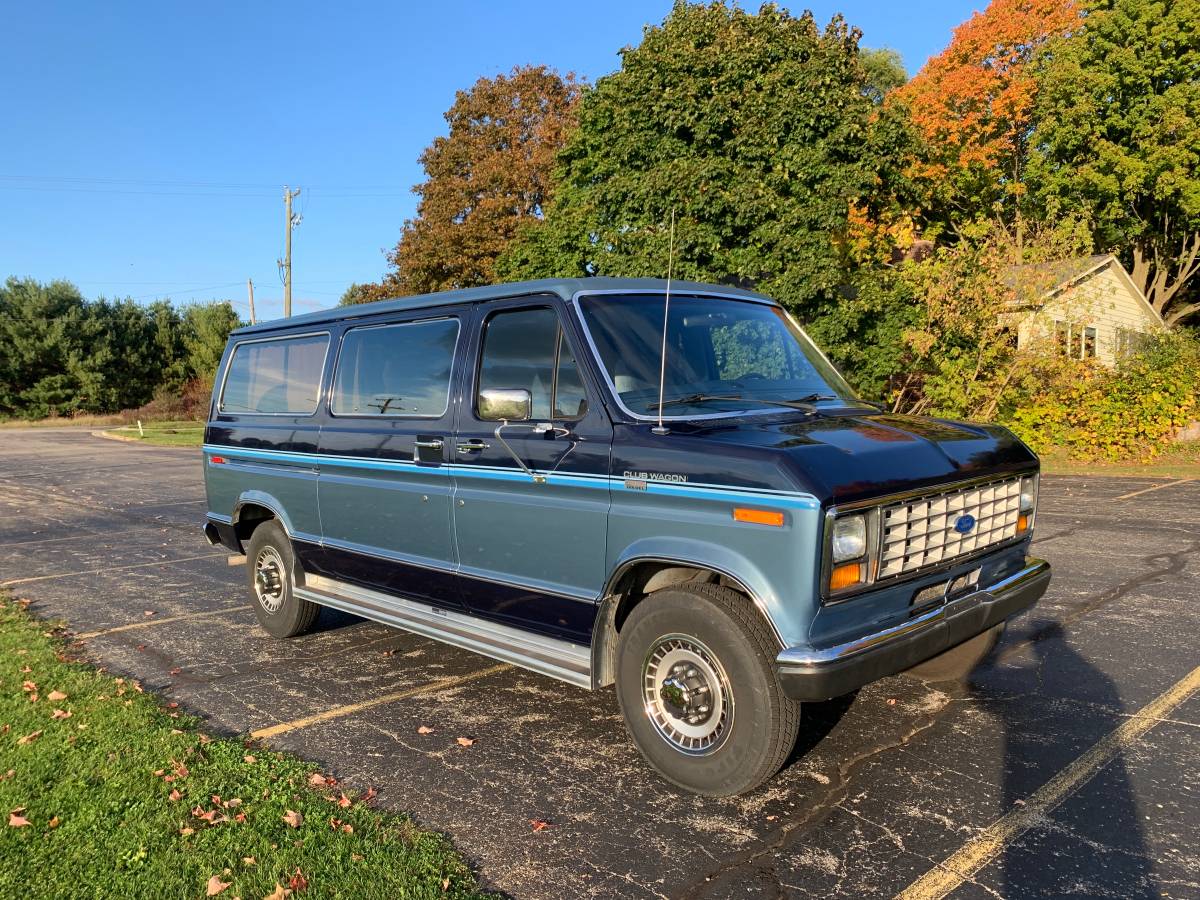 Ford-e250-club-wagon-econoline-xlt-7.3l-diesel-1989-blue-15