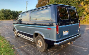 Ford-e250-club-wagon-econoline-xlt-7.3l-diesel-1989-blue-16