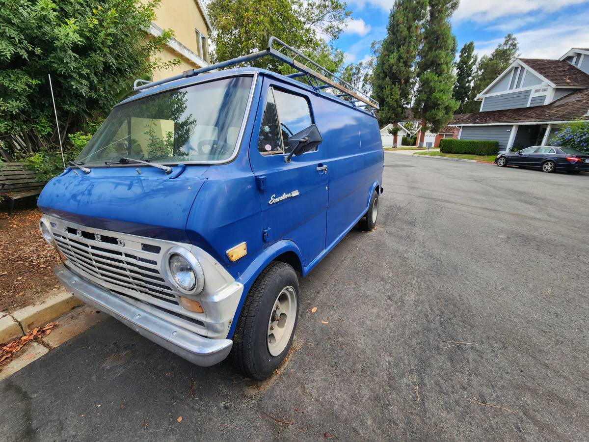 Ford-e250-econoline-1969-blue-8