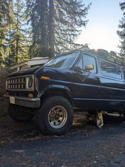 Ford-e250-econoline-1978-blue-10