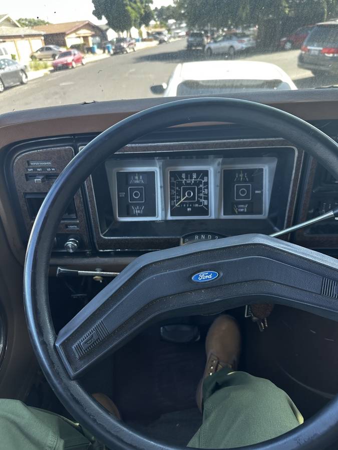 Ford-e250-econoline-1978-blue-2