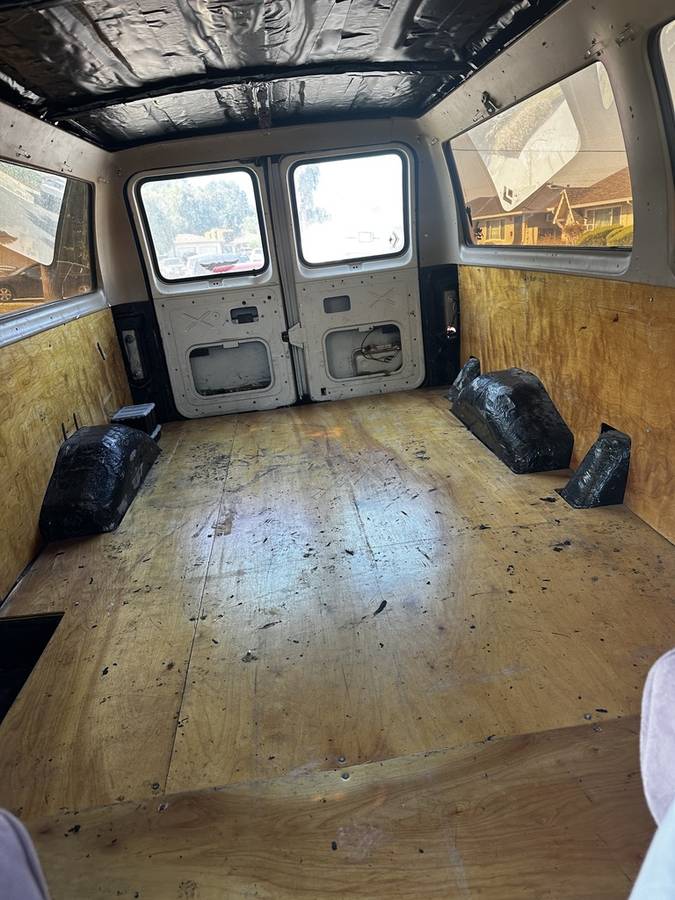 Ford-e250-econoline-1978-blue-4