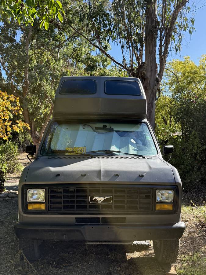 Ford-e250-econoline-1991-grey-1