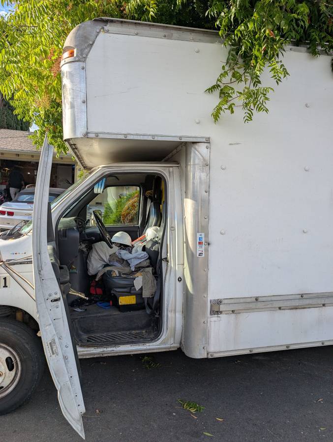 Ford-e350-1995-white-4