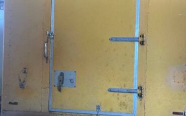 Ford-e350-box-truck-1991-yellow