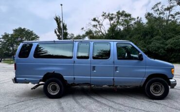 Ford-e350-club-wagon-1996-blue-4