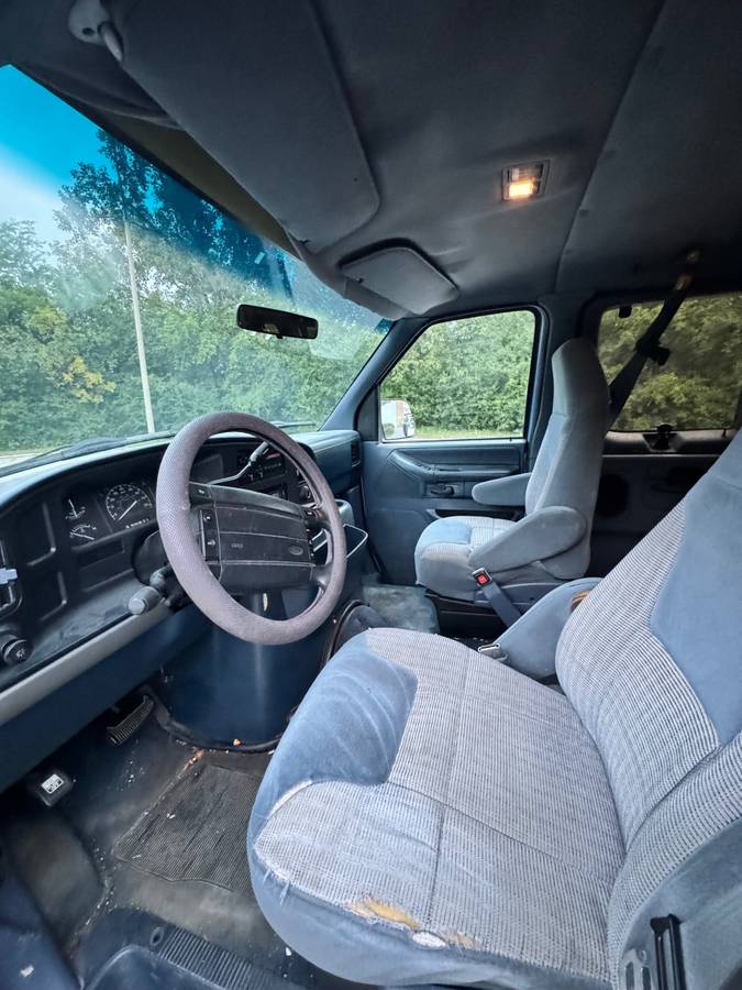Ford-e350-club-wagon-1996-blue-7