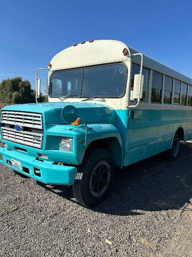 Ford-e450-shuttle-bus-1995-blue-2