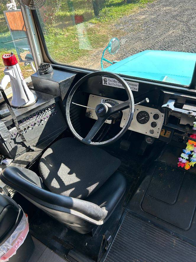 Ford-e450-shuttle-bus-1995-blue-4