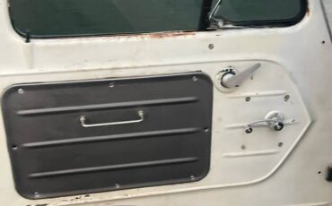 Ford-econoline-1962-white-7