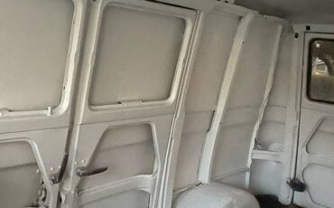 Ford-econoline-1962-white-8