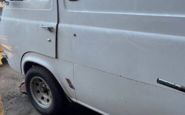 Ford-econoline-1965-white-11