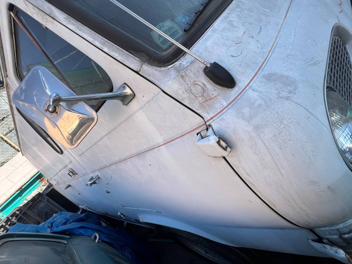 Ford-econoline-1965-white-12