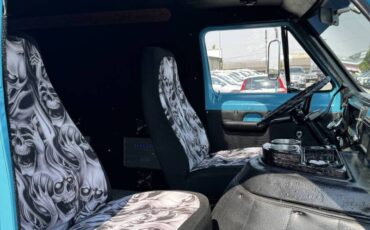 Ford-econoline-1973-blue-1
