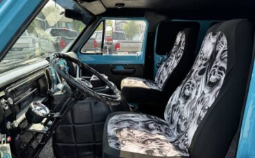 Ford-econoline-1973-blue-10