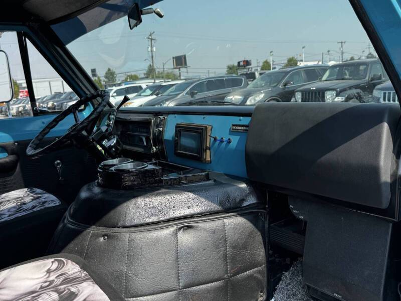 Ford-econoline-1973-blue-3