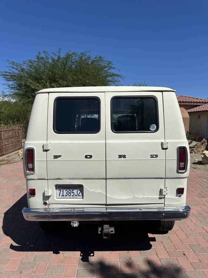 Ford-econoline-1974-11