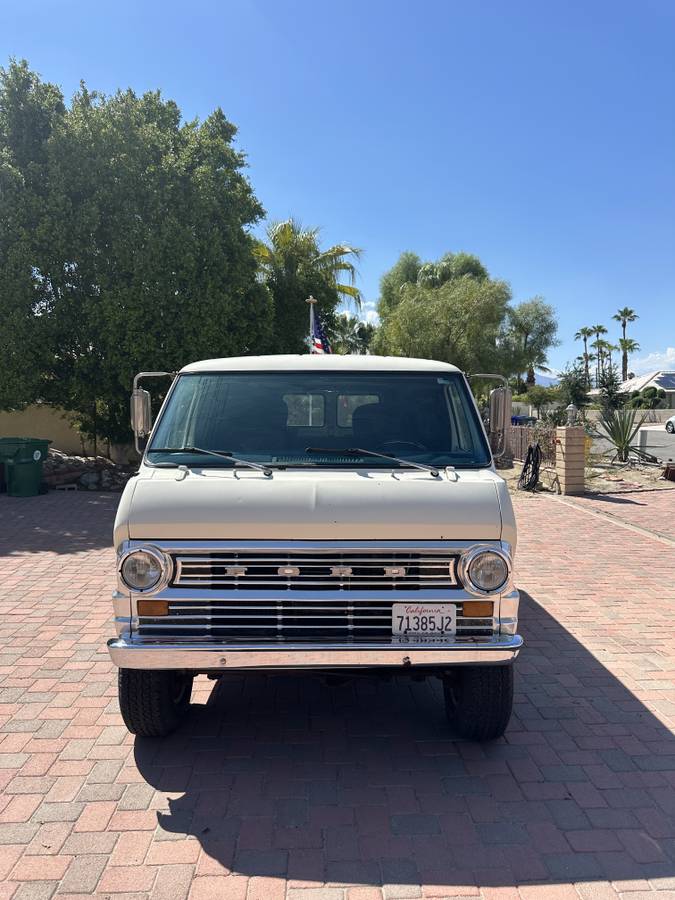 Ford-econoline-1974-13