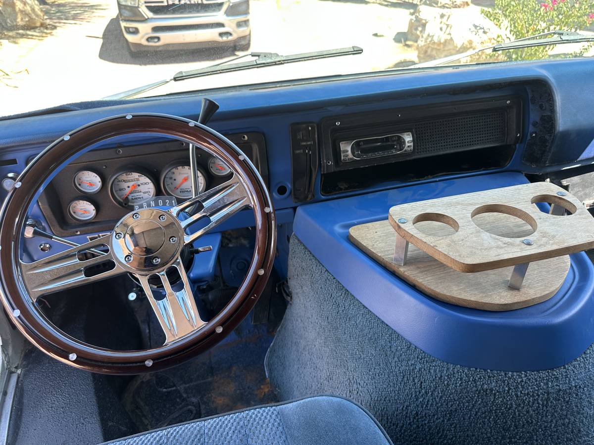Ford-econoline-1974-16