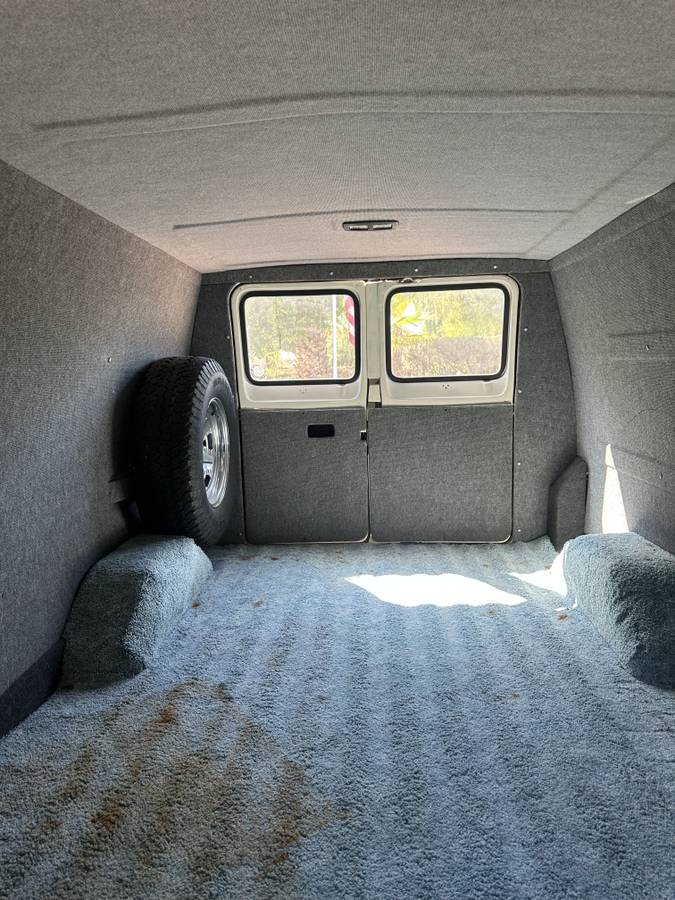 Ford-econoline-1974-17
