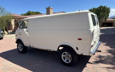 Ford-econoline-1974-9