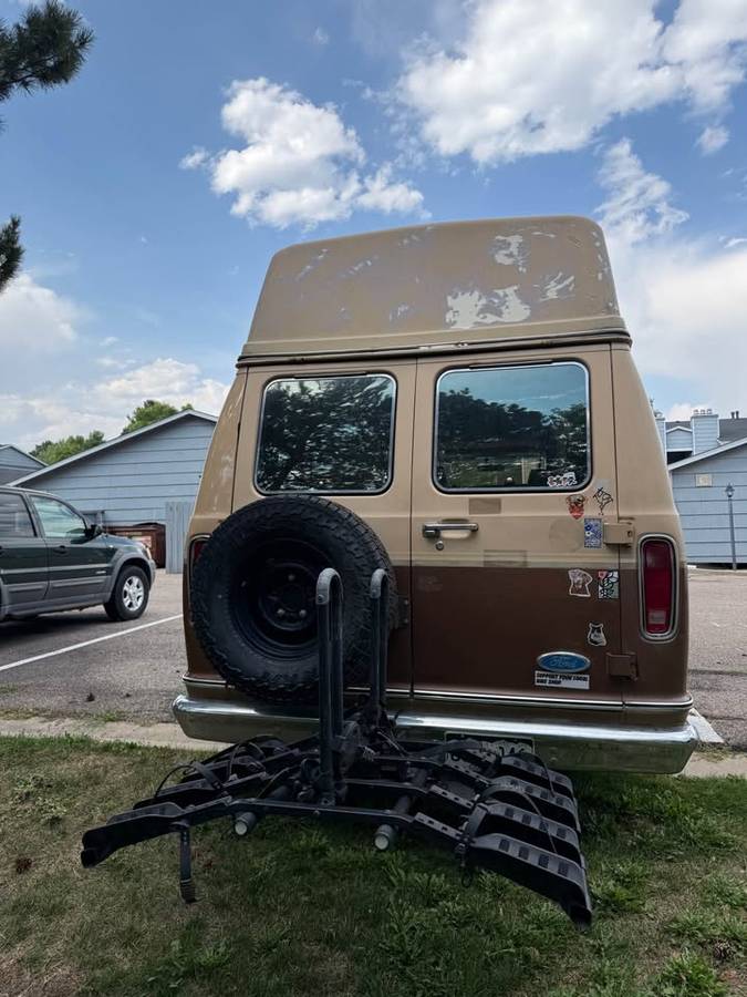 Ford-econoline-1986-1