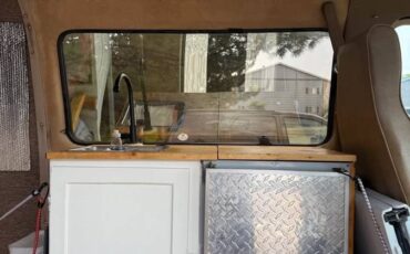 Ford-econoline-1986-4