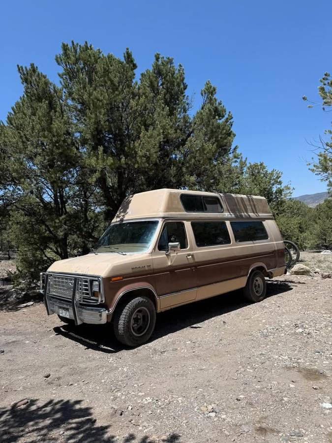 Ford-econoline-1986
