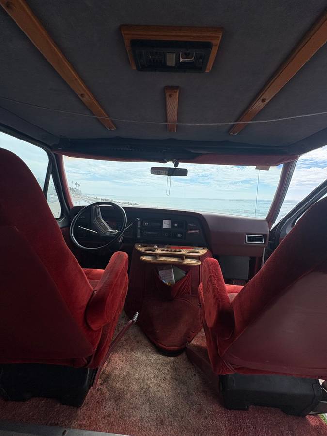 Ford-econoline-cargo-van-1989-grey-12