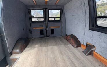 Ford-econoline-cargo-van-1989-grey-14
