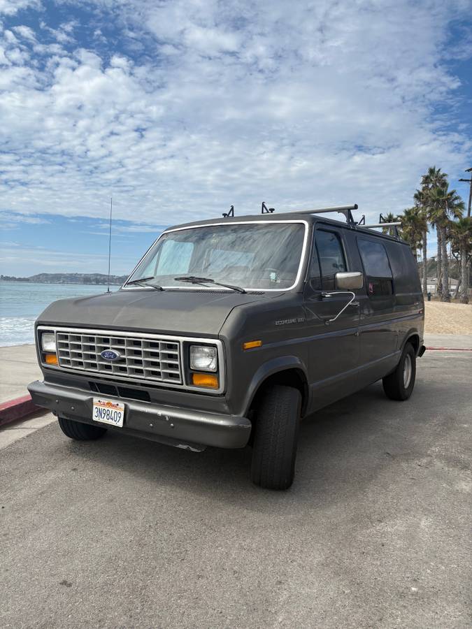 Ford-econoline-cargo-van-1989-grey-20