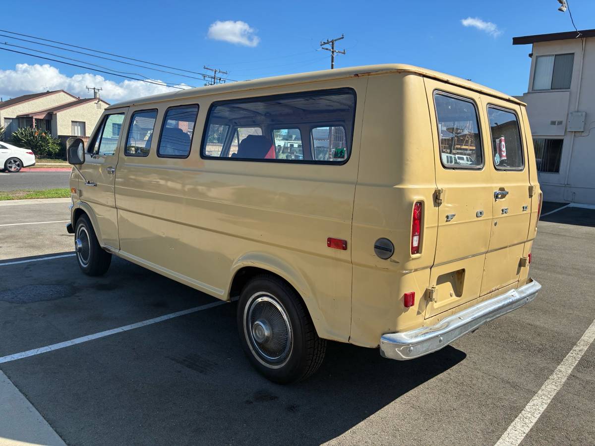 Ford-econoline-e-100-1973-yellow-14