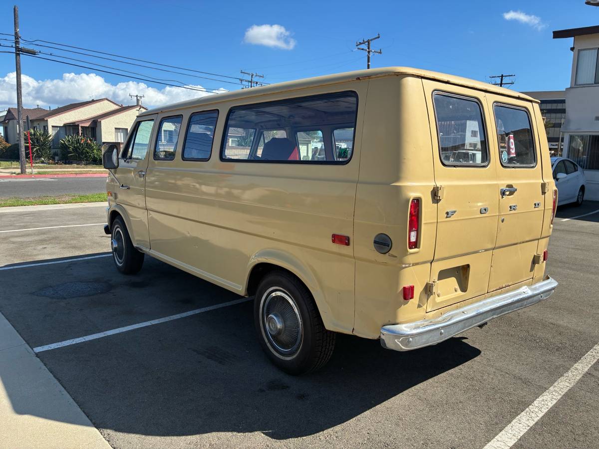 Ford-econoline-e-100-1973-yellow-15