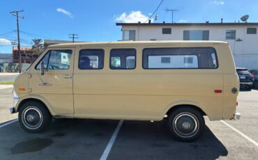Ford-econoline-e-100-1973-yellow-9