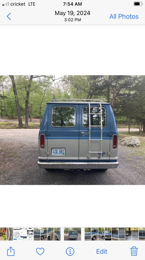 Ford-econoline-e150-cargo-van-1985-blue-2