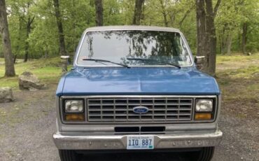 Ford-econoline-e150-cargo-van-1985-blue-3