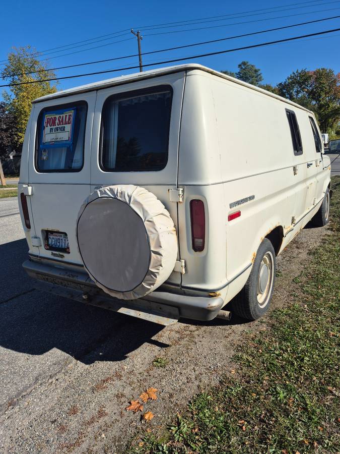 Ford-econoline-e150-cargo-van-diesel-1978-4