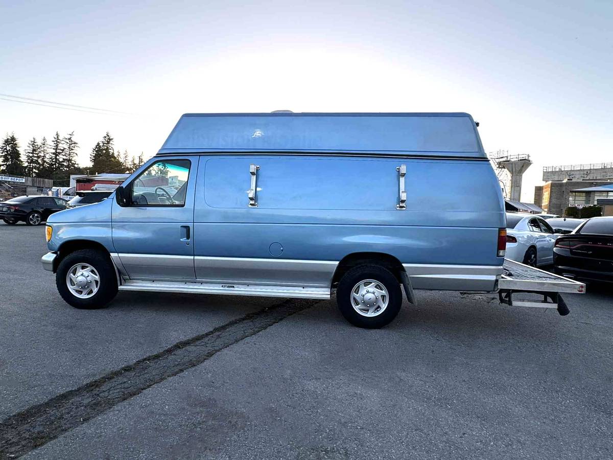 Ford-econoline-e250-high-roof-1993-blue