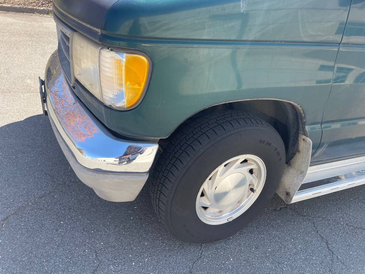 Ford-econoline-van-1994-1