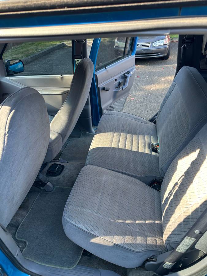 Ford-explorer-1994-blue-10