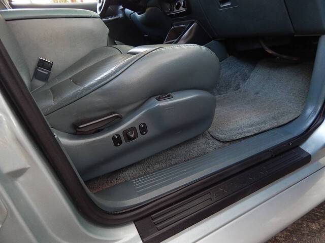 Ford-explorer-1996-1