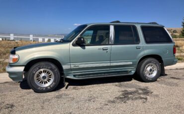 Ford-explorer-1996-11