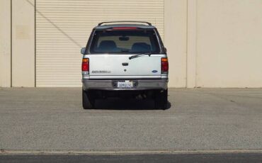Ford-explorer-1996-12